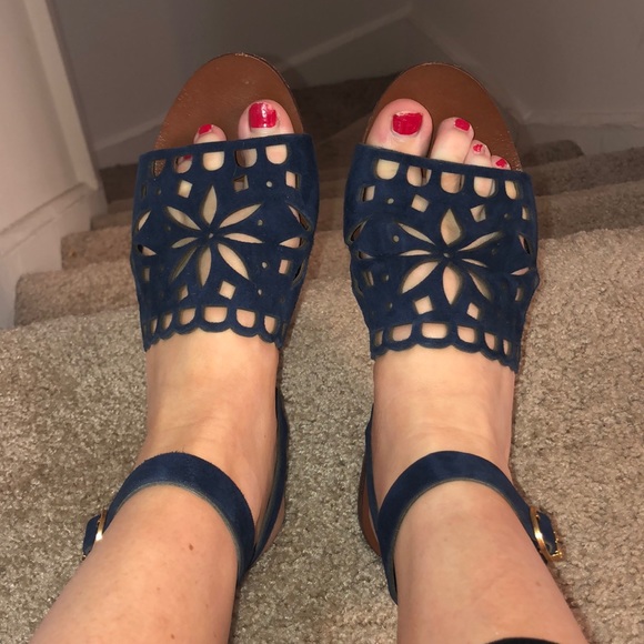 Suede sandals - Picture 2 of 5
